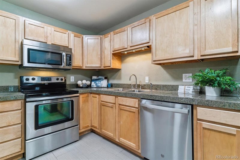 610 Clinton St #3D, Denver, CO 80247