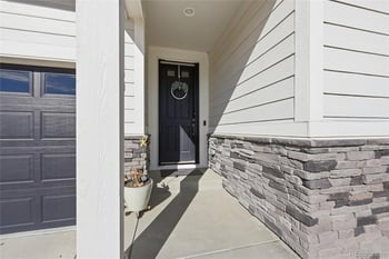 22601 Narrowleaf Cir, Aurora, CO 80016