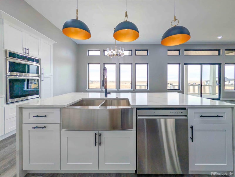 56520 74th Ave, Strasburg, CO 80136