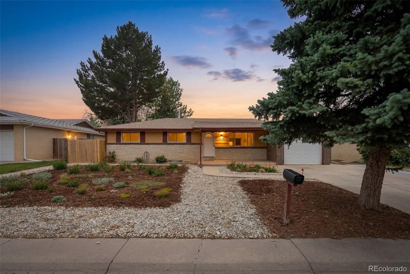 12702 Alaska Pl, Aurora, CO 80012