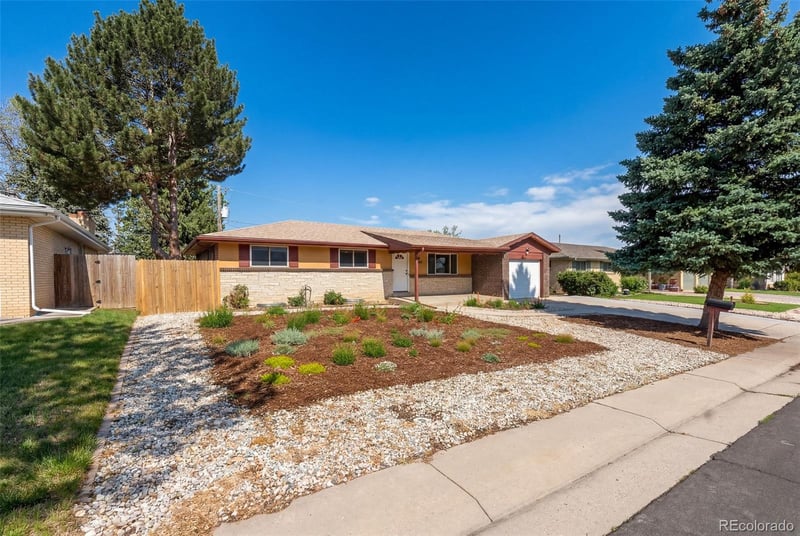 12702 Alaska Pl, Aurora, CO 80012