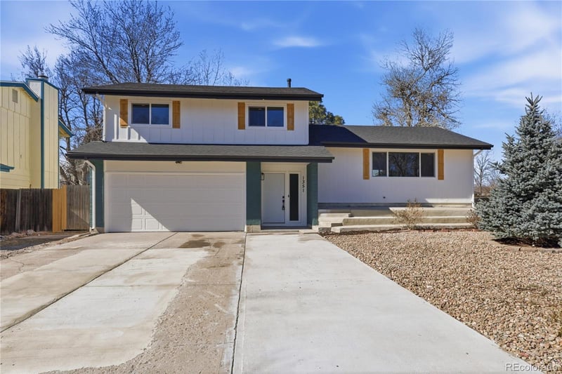 1351 Peoria Ct, Aurora, CO 80012