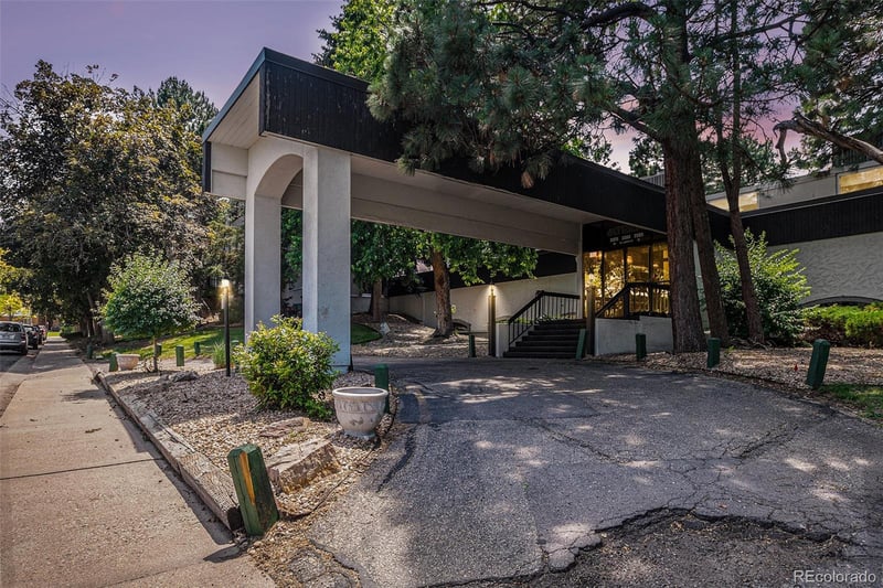 2375 Linden Ct #201, Denver, CO 80222