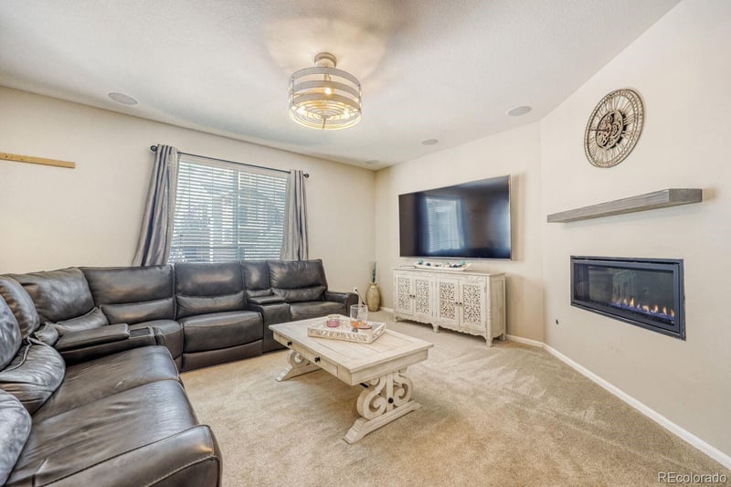 4647 Gray Wolf Ln, Castle Rock, CO 80104