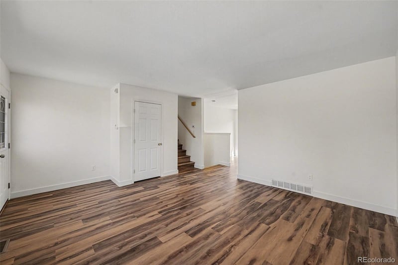 1800 Mobile St, Aurora, CO 80017