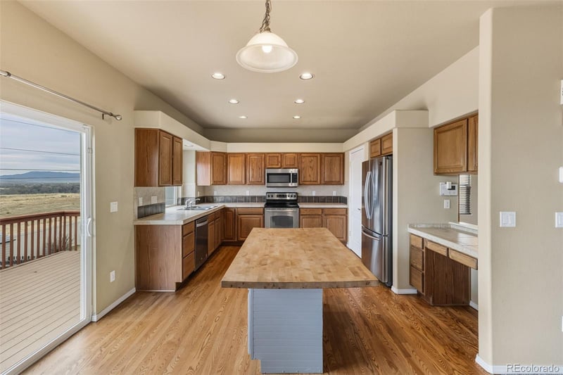 8076 Lodi Ln, Fountain, CO 80817