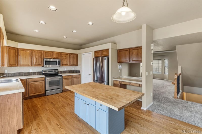 8076 Lodi Ln, Fountain, CO 80817