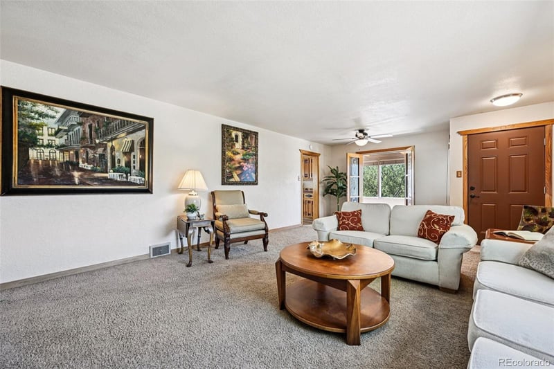 1055 N 18th St, Colorado Springs, CO 80904