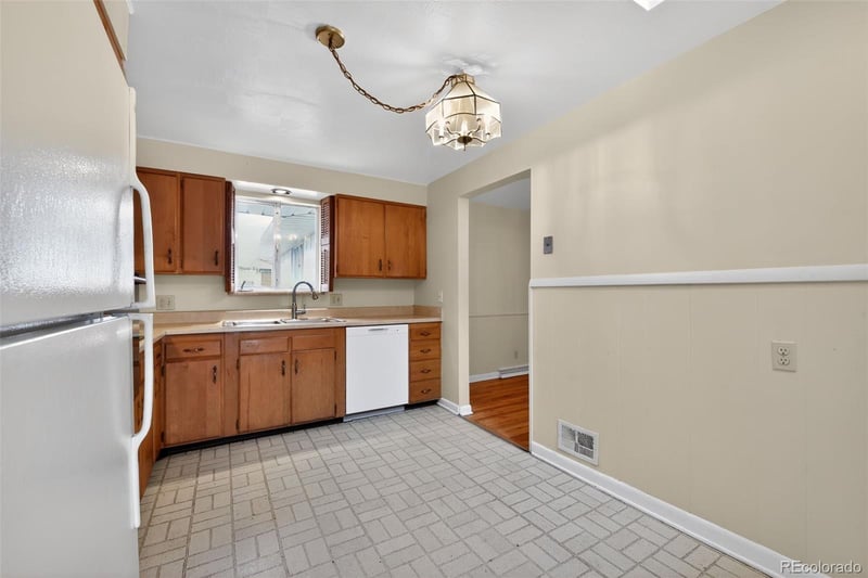 8714 67th Pl, Arvada, CO 80004