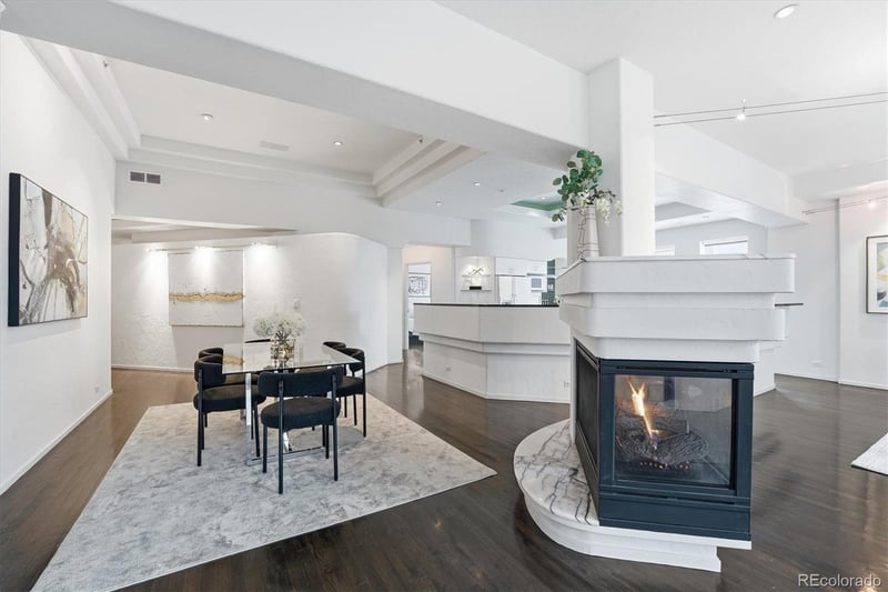 1940 Blake St #300, Denver, CO 80202