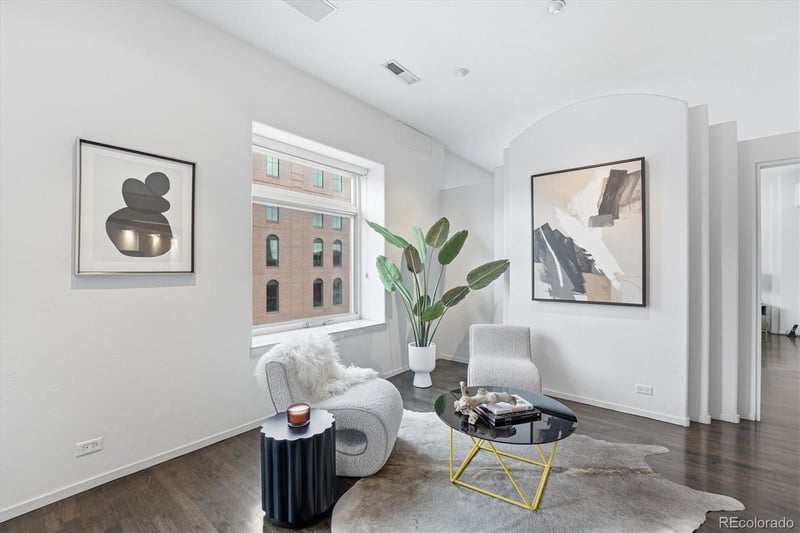 1940 Blake St #300, Denver, CO 80202