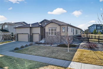 27560 Lakeview Dr, Aurora, CO 80016