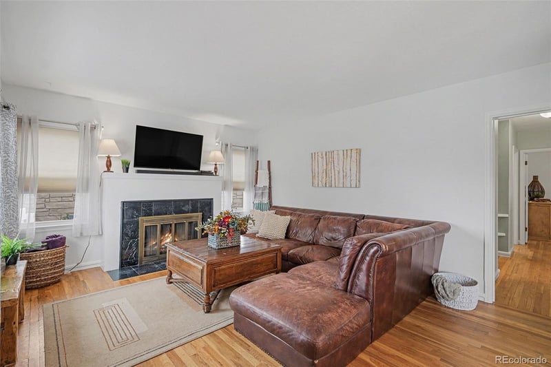 811 Farragut Ave, Colorado Springs, CO 80909