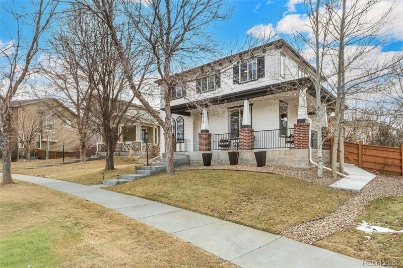 10059 Southlawn Cir, Commerce City, CO 80022