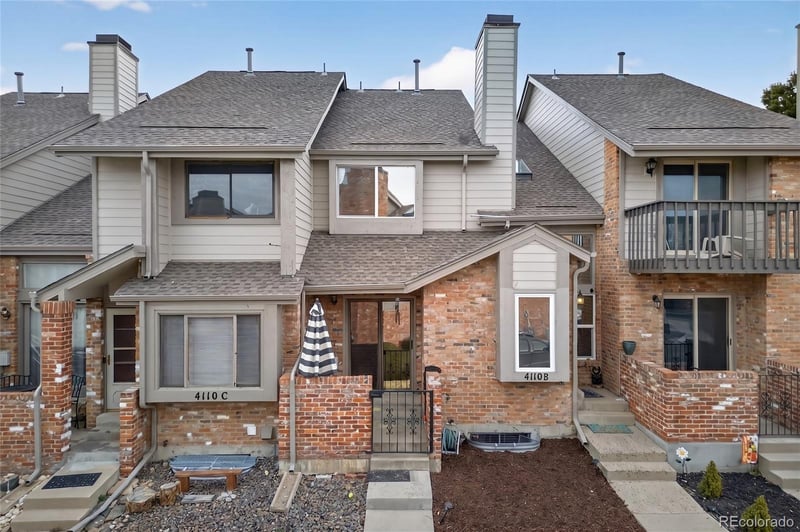 4110 S Evanston Cir #B, Aurora, CO 80014