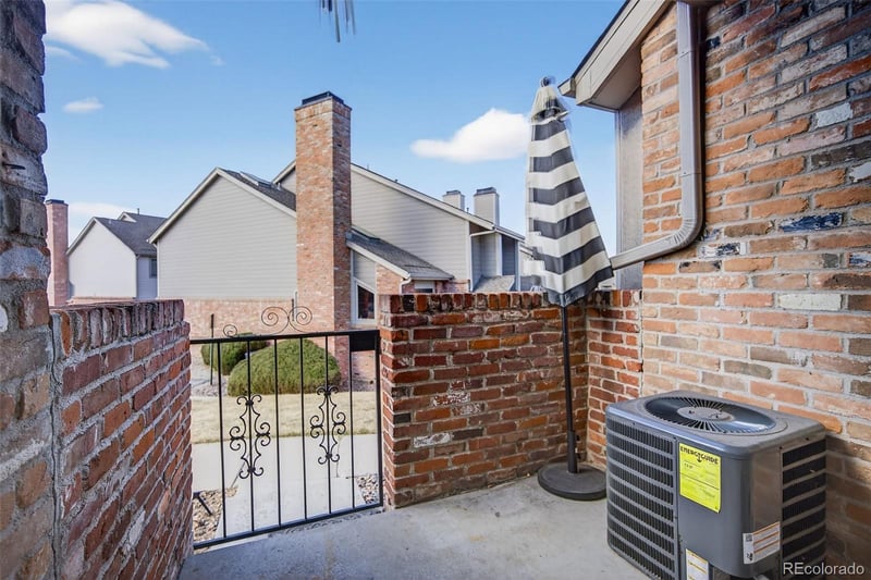 4110 Evanston Cir #B, Aurora, CO 80014