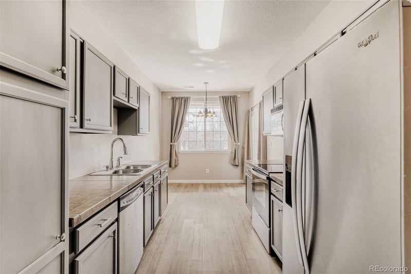 22560 E Ontario Dr #103, Aurora, CO 80016