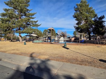 18820 Carmel Cir, Aurora, CO 80011