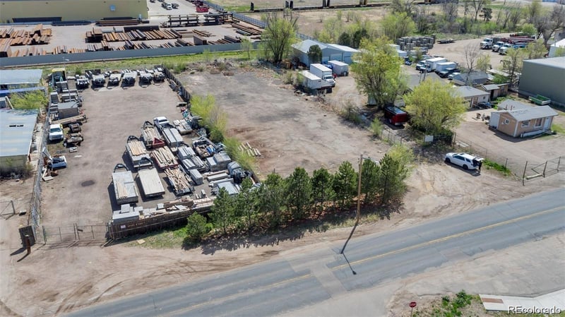 8550 Rosemary St, Commerce, CO 80022