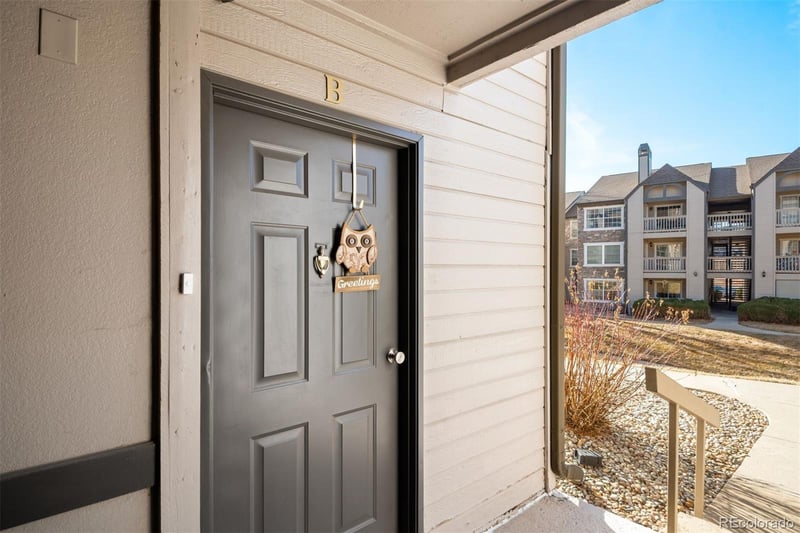 9242 Arbor Cir #B, Englewood, CO 80111
