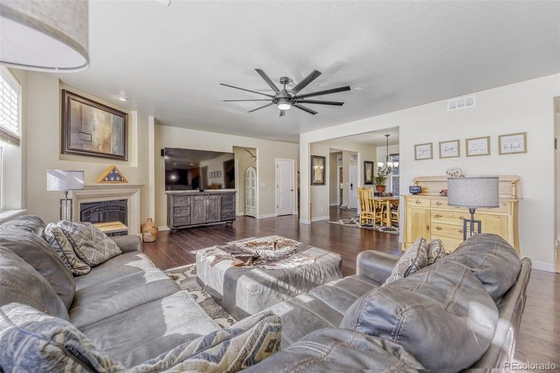 8247 Country Club Pw, Aurora, CO 80016