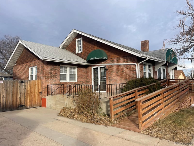 15 8th Ave, Brighton, CO 80601