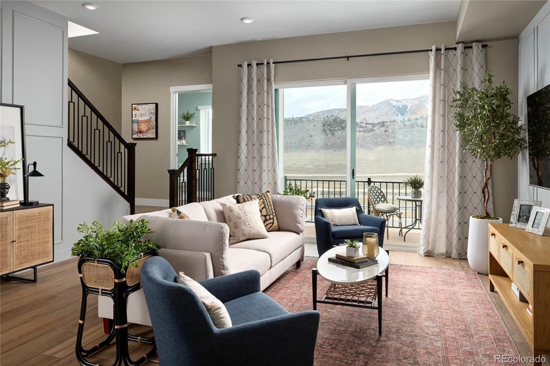 15563 Washburn Cir, Lakewood, CO 80228