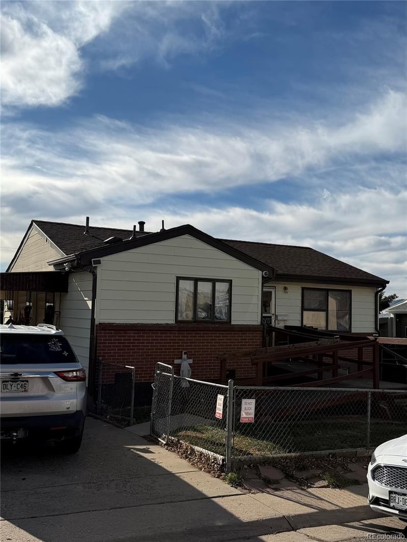 4540 Alaska Pl, Denver, CO 80219