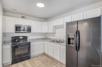 1240 Xanadu St, Aurora, CO 80011