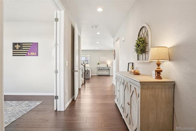 7136 Vandriver Way, Aurora, CO 80016