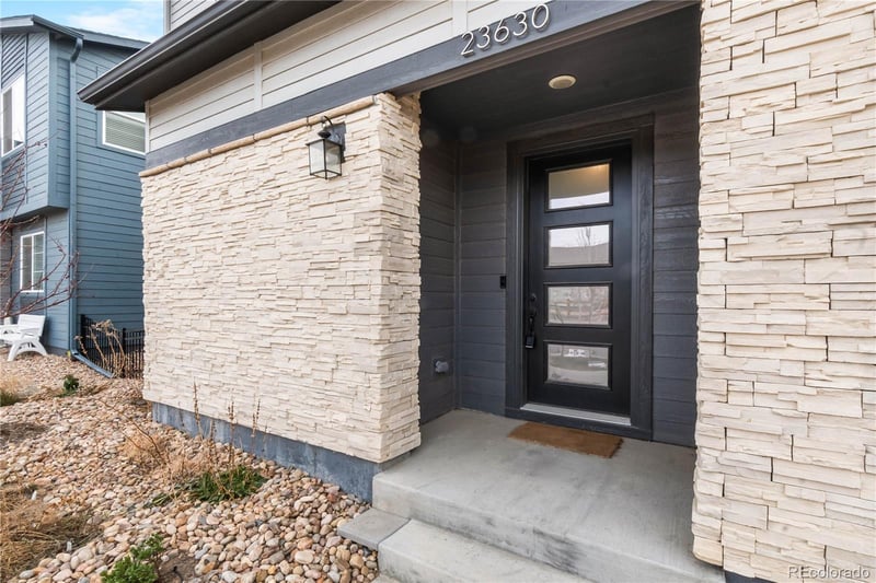 23630 41st Ave, Aurora, CO 80019