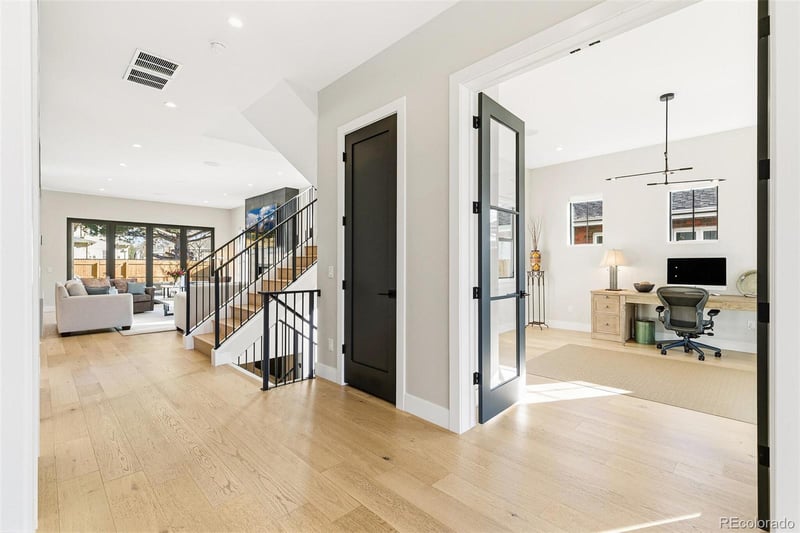 1110 Saint Paul St, Denver, CO 80210