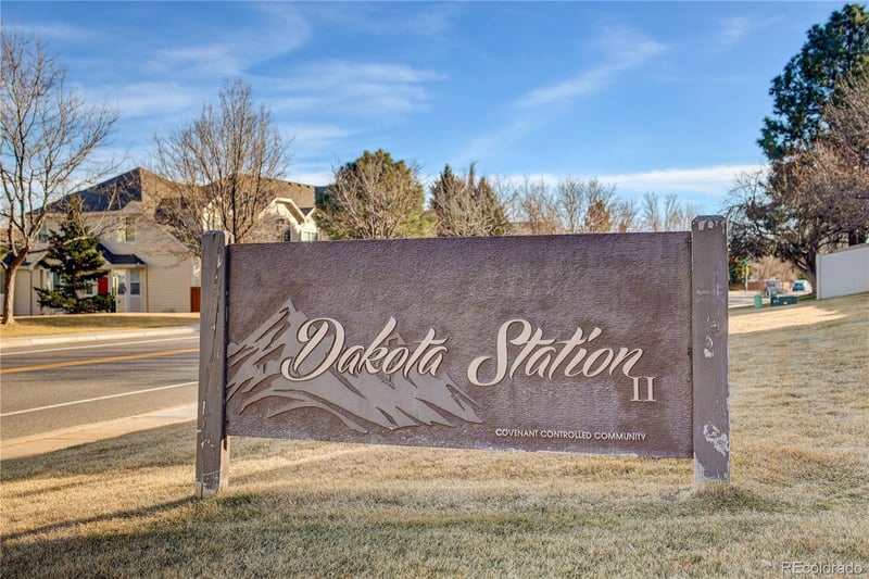 9659 Chatfield Ave #B, Littleton, CO 80128