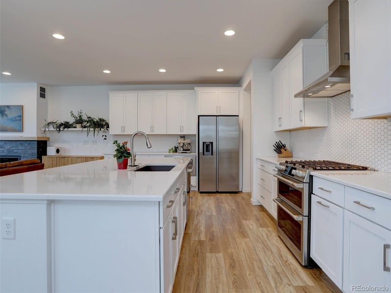 11246 Bellsong Ln, Littleton, CO 80125