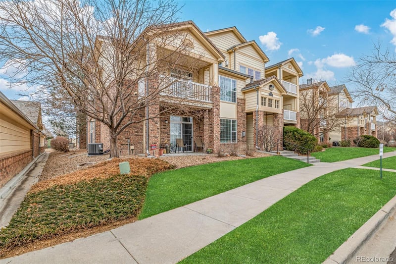 5726 N Genoa Way #301, Aurora, CO 80019