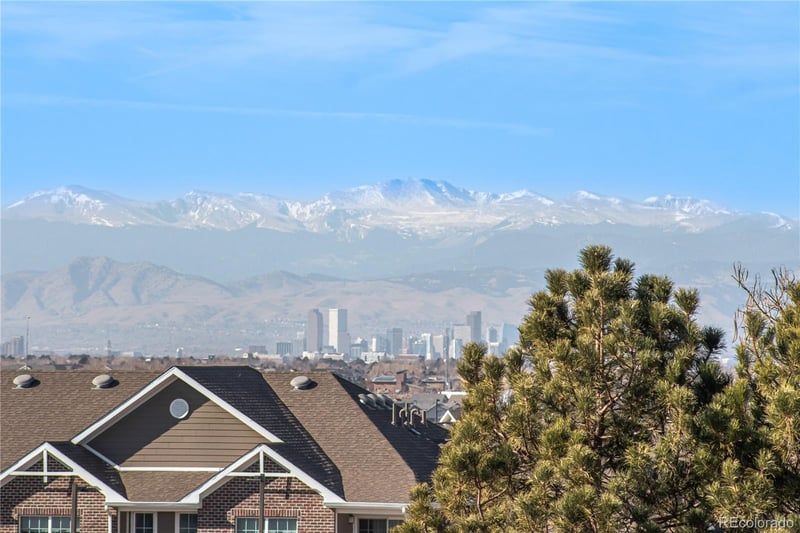 5726 N Genoa Way #301, Aurora, CO 80019