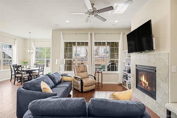 22596 Glidden Dr, Aurora, CO 80016