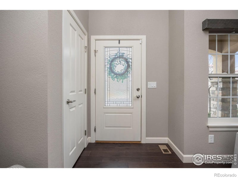 1045 Bella Vira Dr, Fort Collins, CO 80521