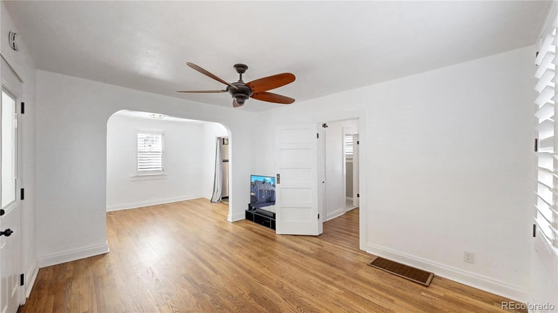 6090 10th Ave, Lakewood, CO 80214