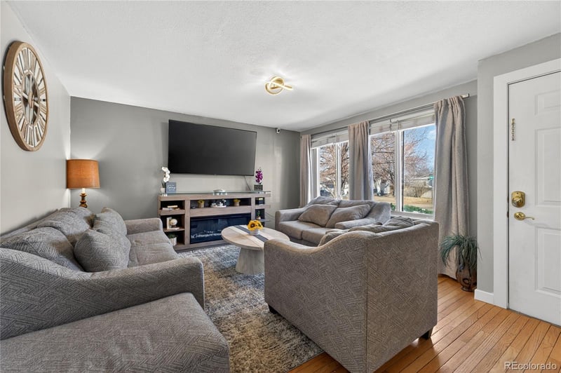 1455 Bahama St, Aurora, CO 80017