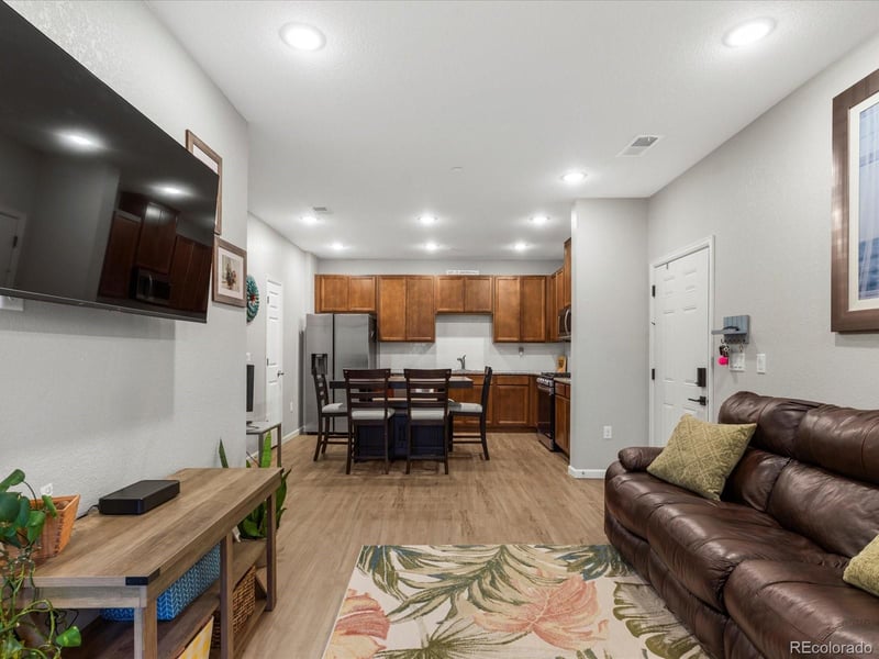 9981 Victoria Pl #202, Littleton, CO 80127