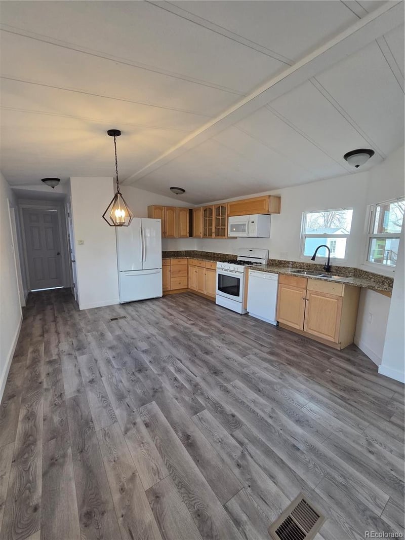 1560 E St, Golden, CO 80401