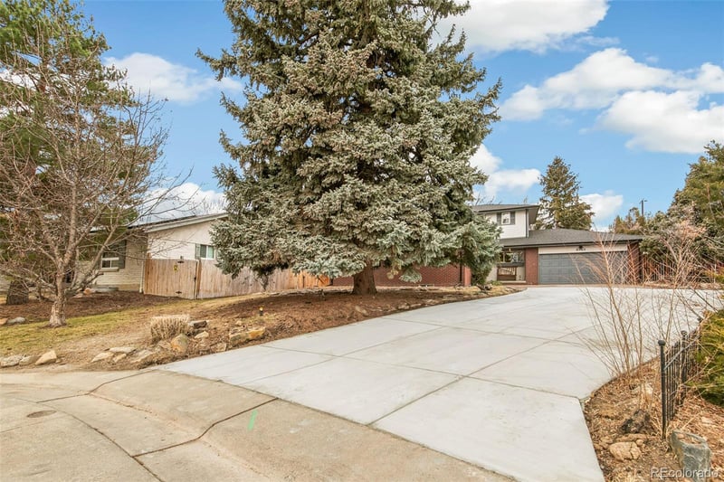 8185 Sunset Dr, Lakewood, CO 80214