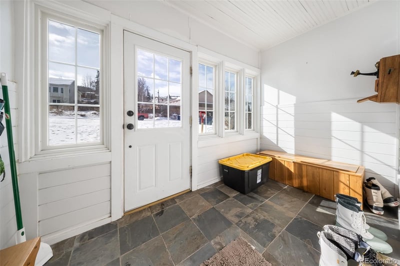 207 - 209 Grand Ave, Hot Sulphur Springs, CO 80451