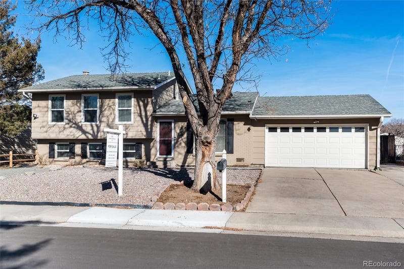 2118 Mobile Way, Aurora, CO 80013
