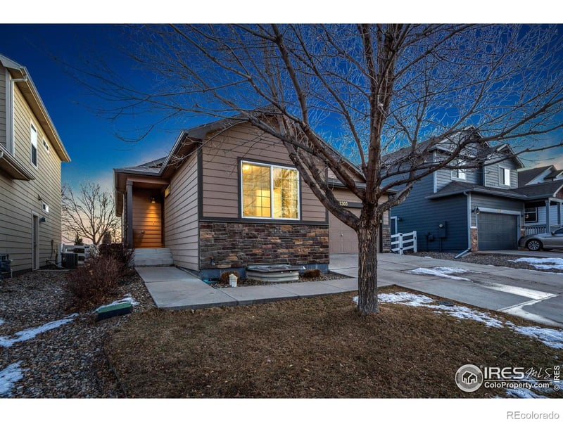 2303 Sunbury Ln, Fort Collins, CO 80524