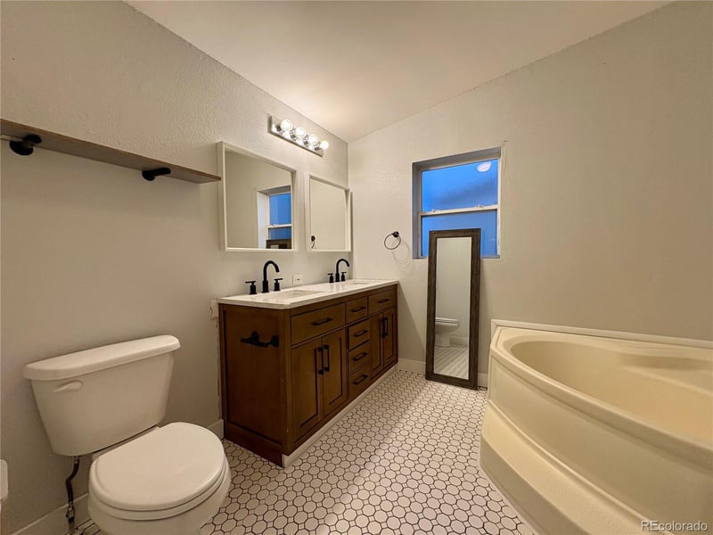 8383 Kearney St, Commerce City, CO 80022