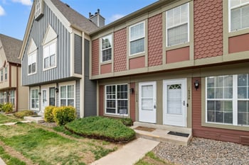 1653 Blackhawk Way #B, Aurora, CO 80012