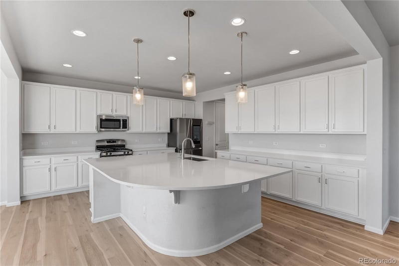 7778 Old Hammer Way, Aurora, CO 80016