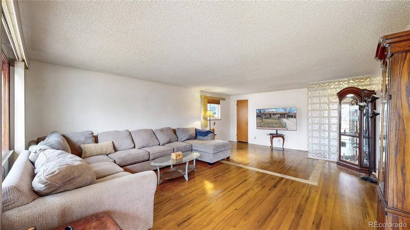 6141 Hoyt St, Arvada, CO 80004